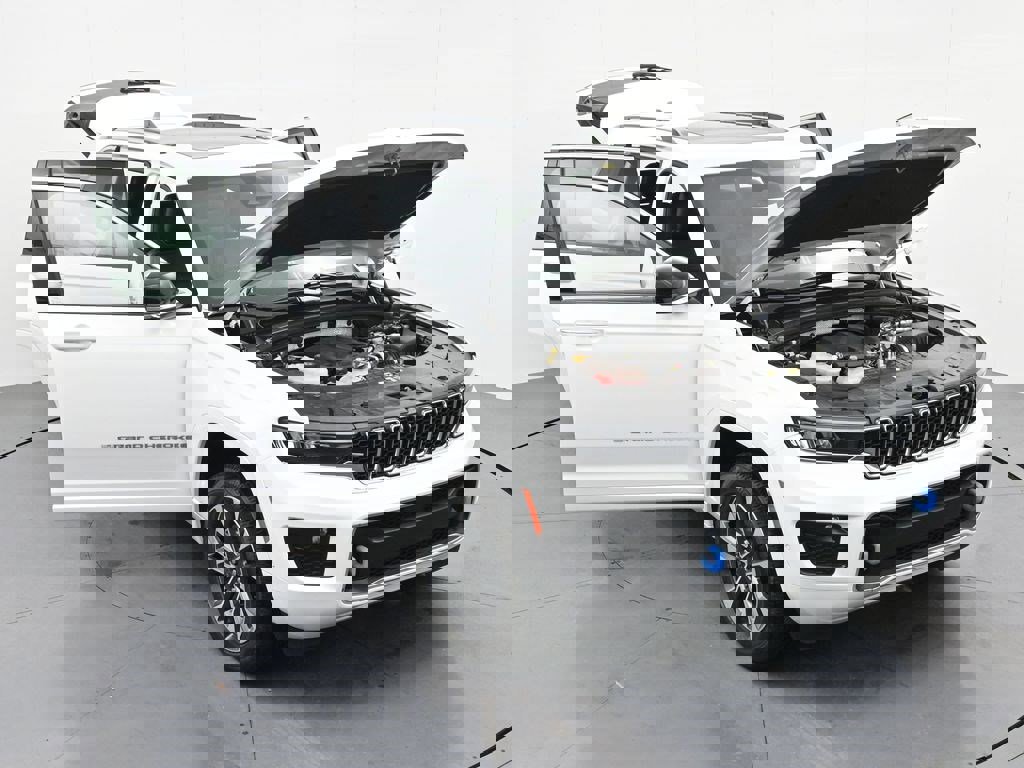 Used 2023 Jeep Grand Cherokee Overland image 34