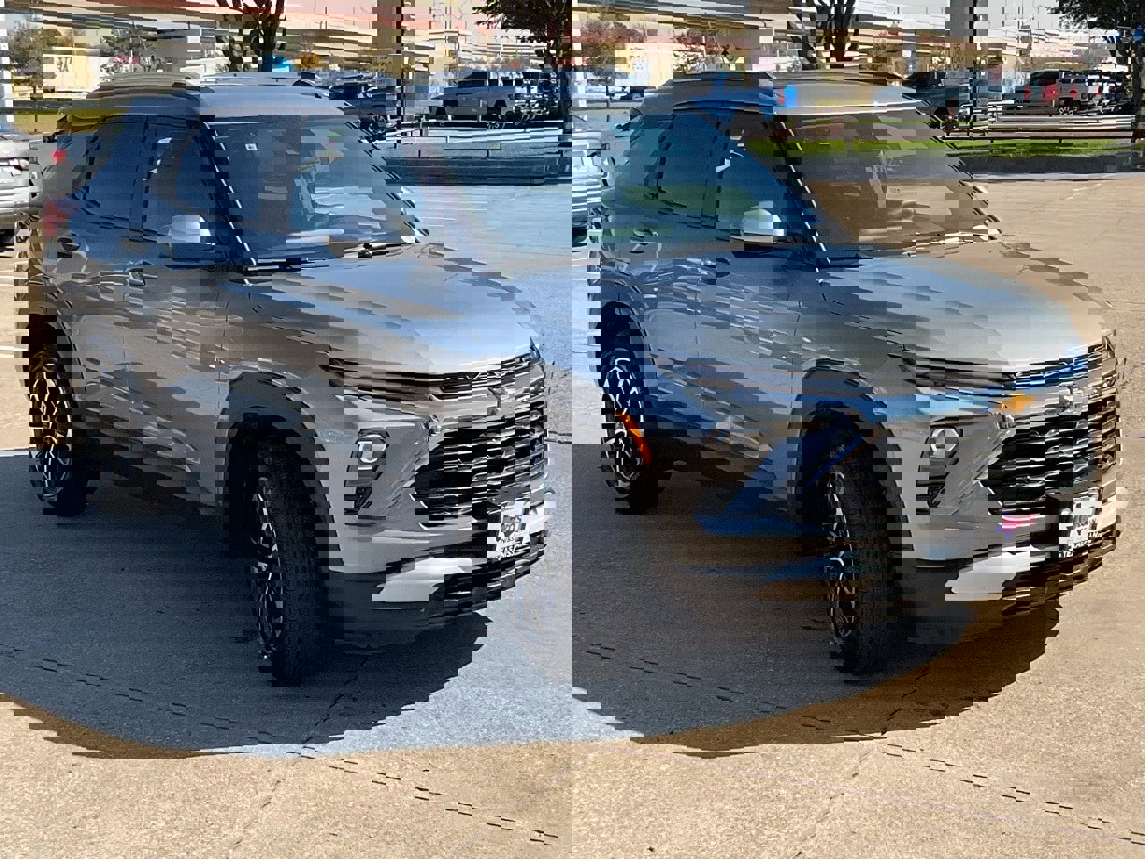 Used 2025 Chevrolet TrailBlazer LT image 4