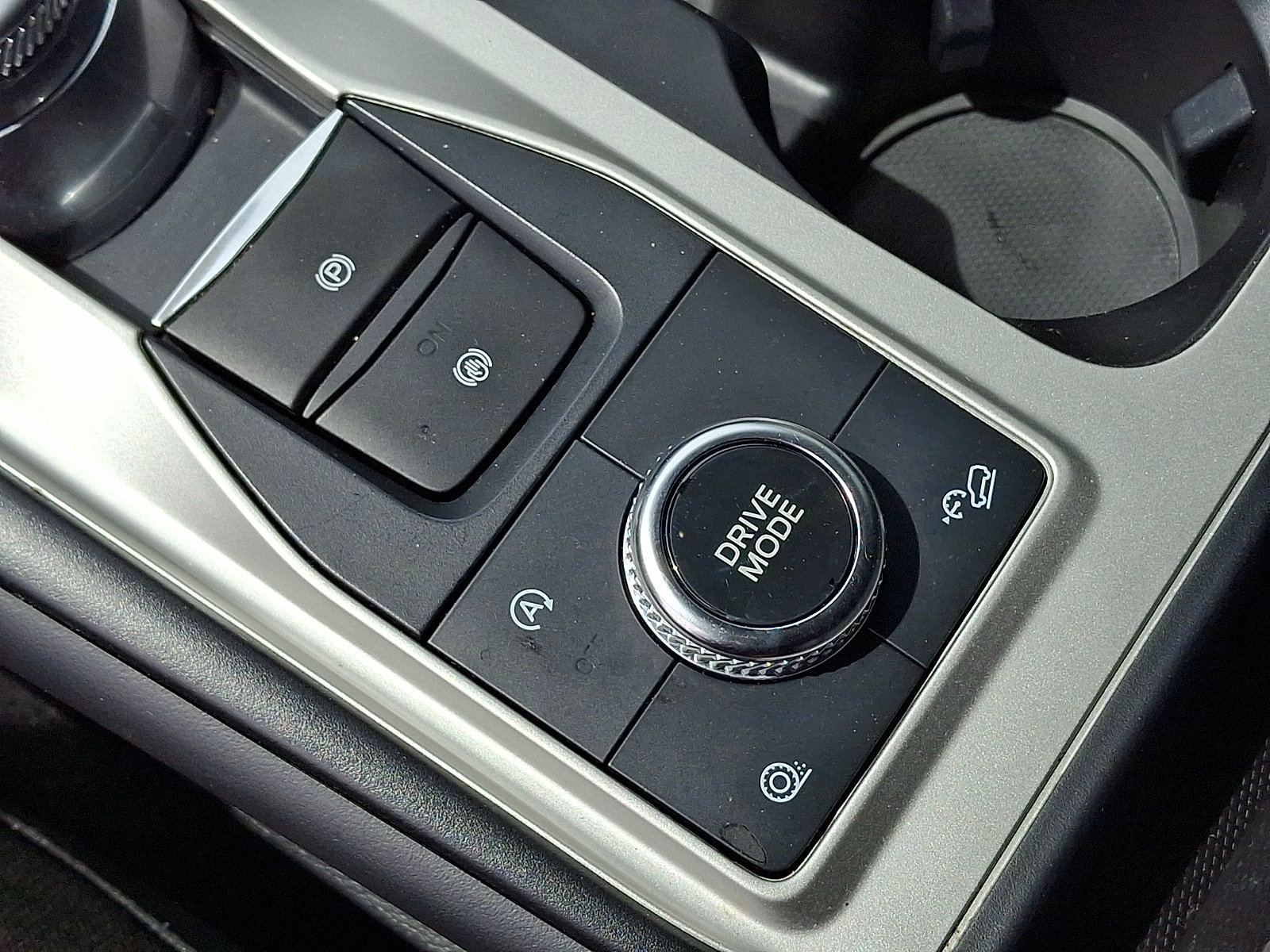 Certified 2024 Ford Explorer XLT AWD/4WD image 24