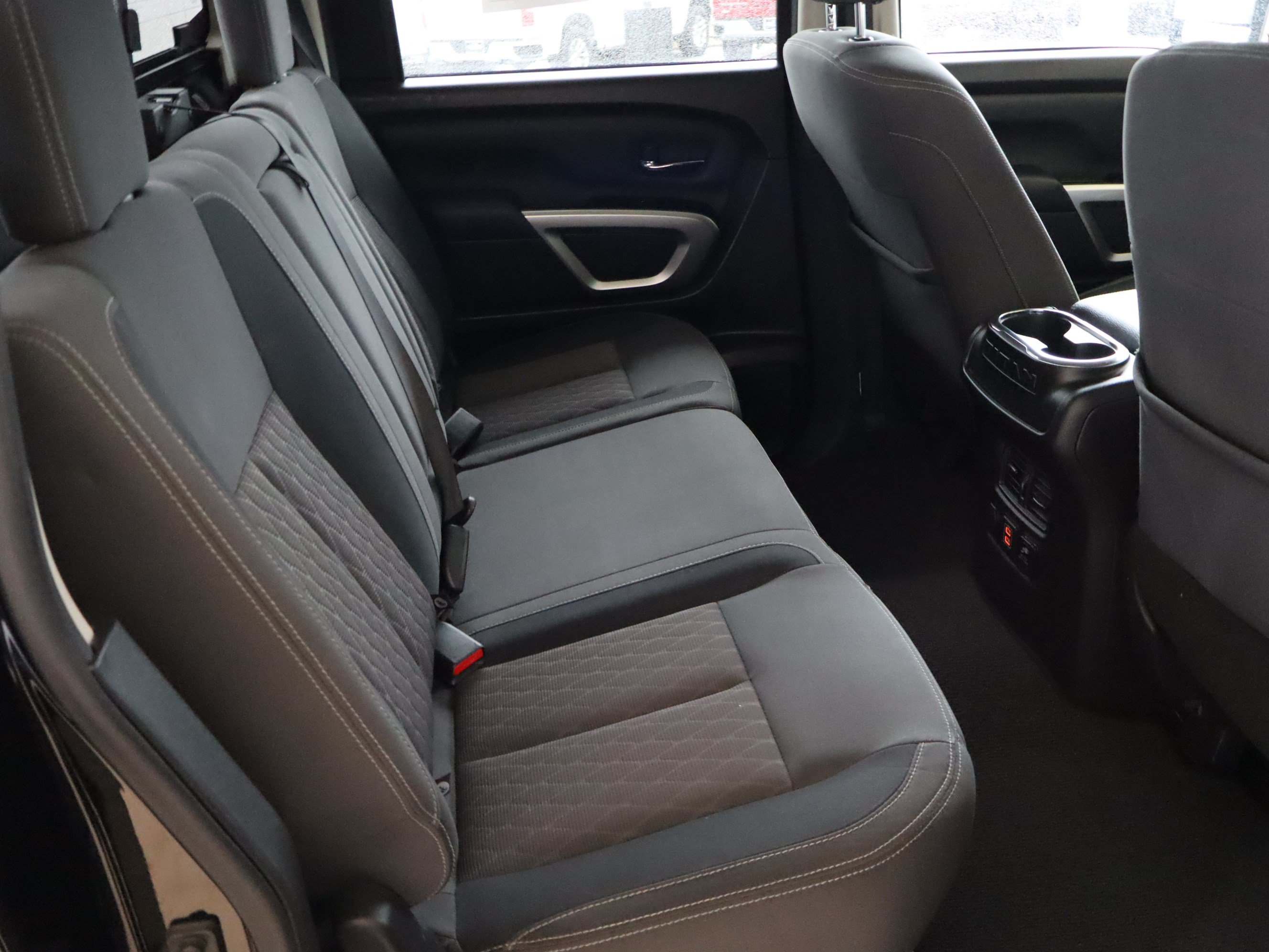 Used 2023 Nissan Titan SV w/ SV Convenience Package AWD/4WD image 34