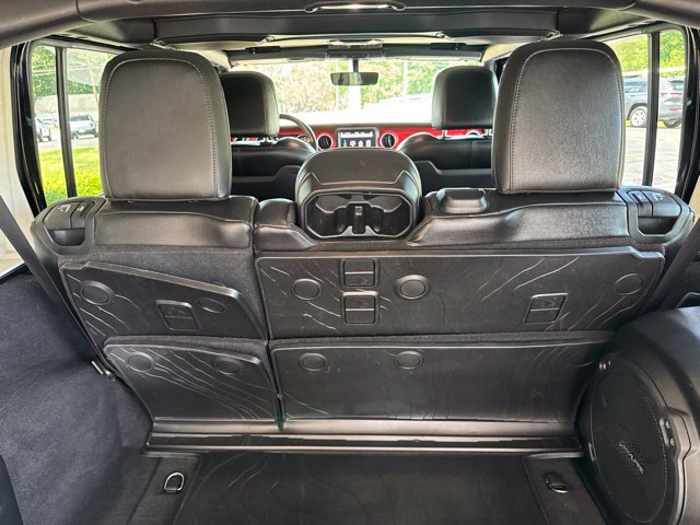 Used 2019 Jeep Wrangler Unlimited Rubicon w/ Dual Top Group AWD/4WD image 35