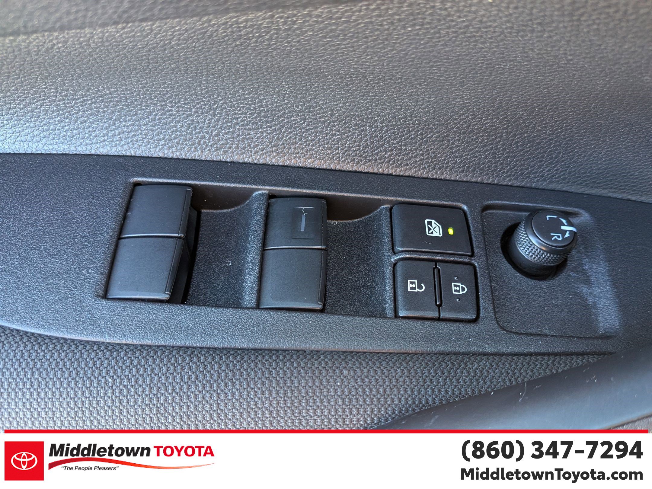 Certified 2025 Toyota Corolla LE image 12