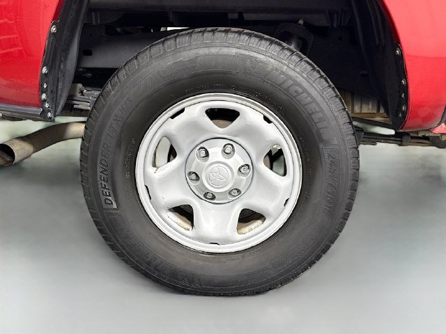 Used 2019 Toyota Tacoma SR5 RWD image 31