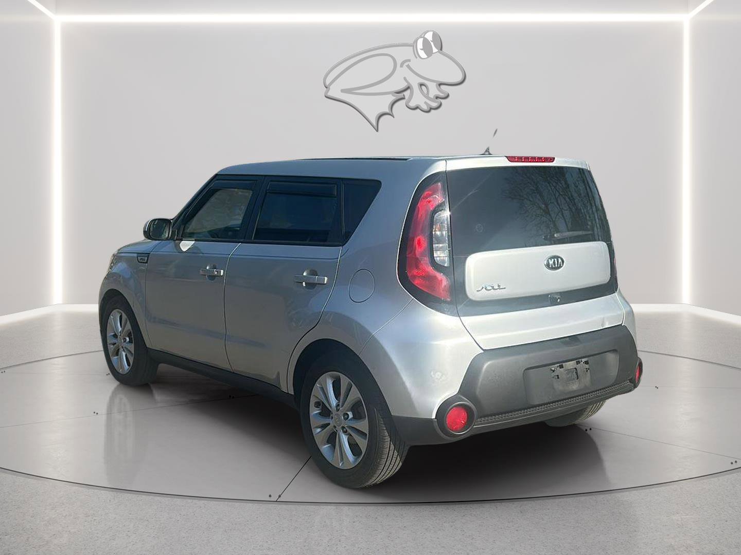 Used 2015 Kia Soul + image 3