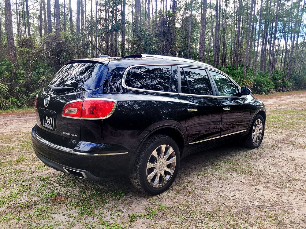 Used 2017 Buick Enclave Premium w/ Experience Buick Package image 4