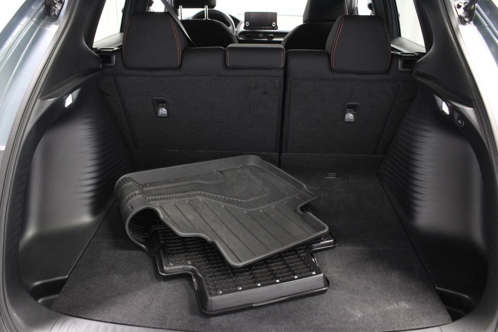 Used 2025 Honda HR-V Sport image 16