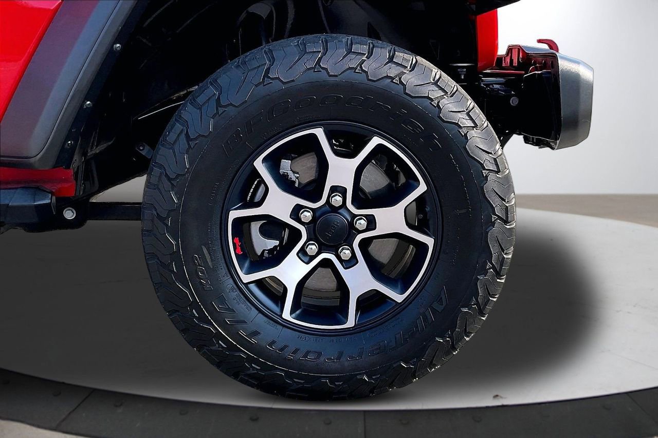 Certified 2022 Jeep Wrangler Unlimited Rubicon w/ Cold Weather Group image 35