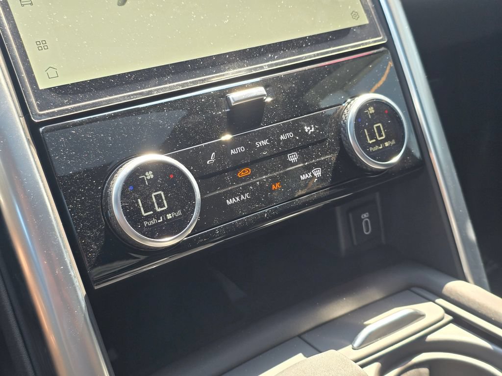 New 2026 Land Rover Discovery S AWD/4WD image 26