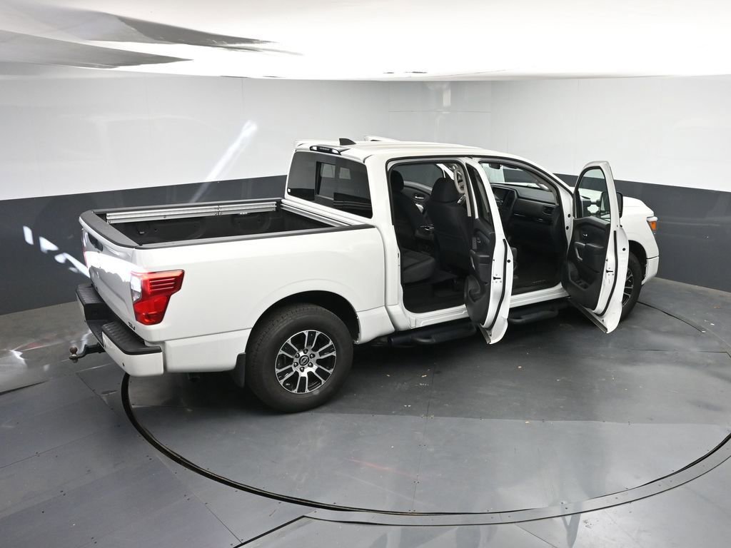 Used 2024 Nissan Titan SV w/ SV Convenience Package image 40