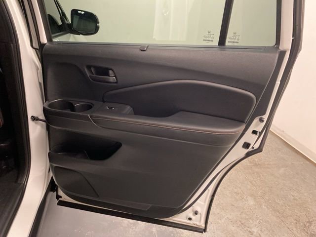 Used 2022 Honda Pilot TrailSport image 29