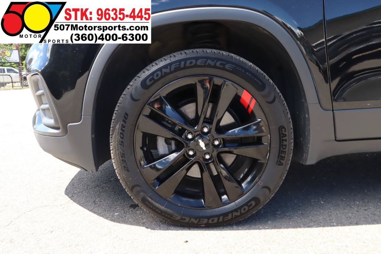 Used 2019 Chevrolet Trax LT w/ Sun & Sound Package AWD/4WD image 26