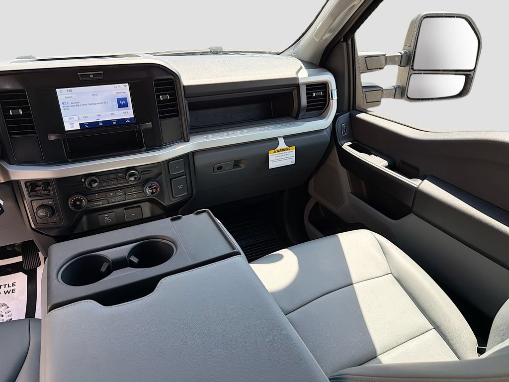 New 2026 Ford F550 4x4 Crew Cab Super Duty image 25