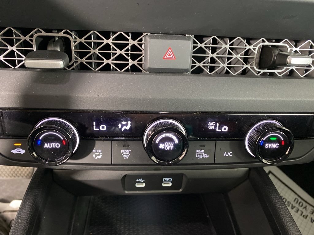 Used 2025 Honda Accord SE image 6