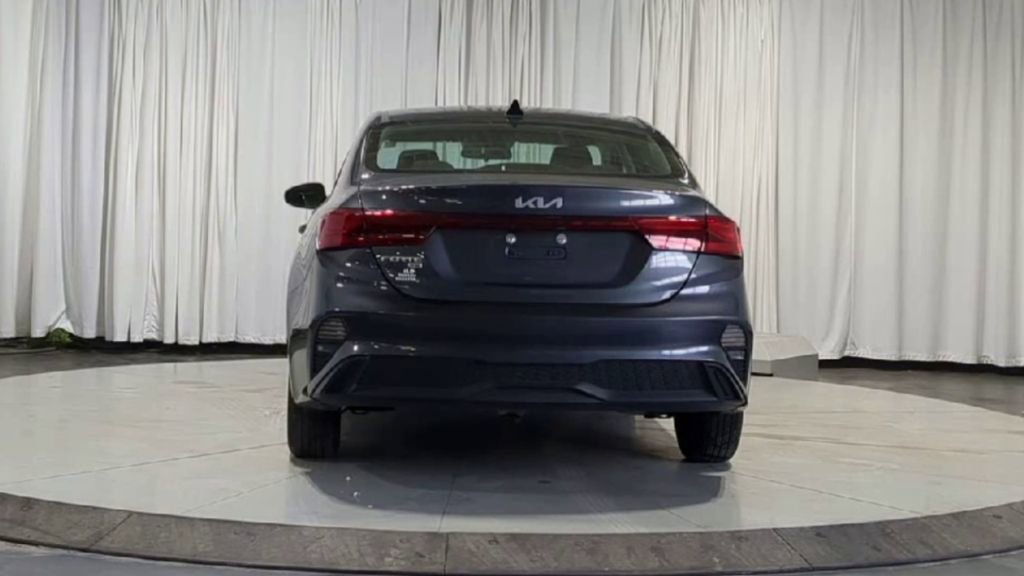 Used 2022 Kia Forte Sedan image 9