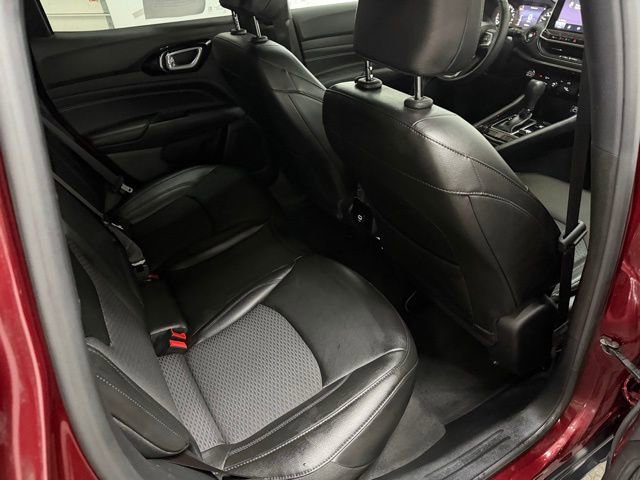 Used 2022 Jeep Compass Altitude image 44