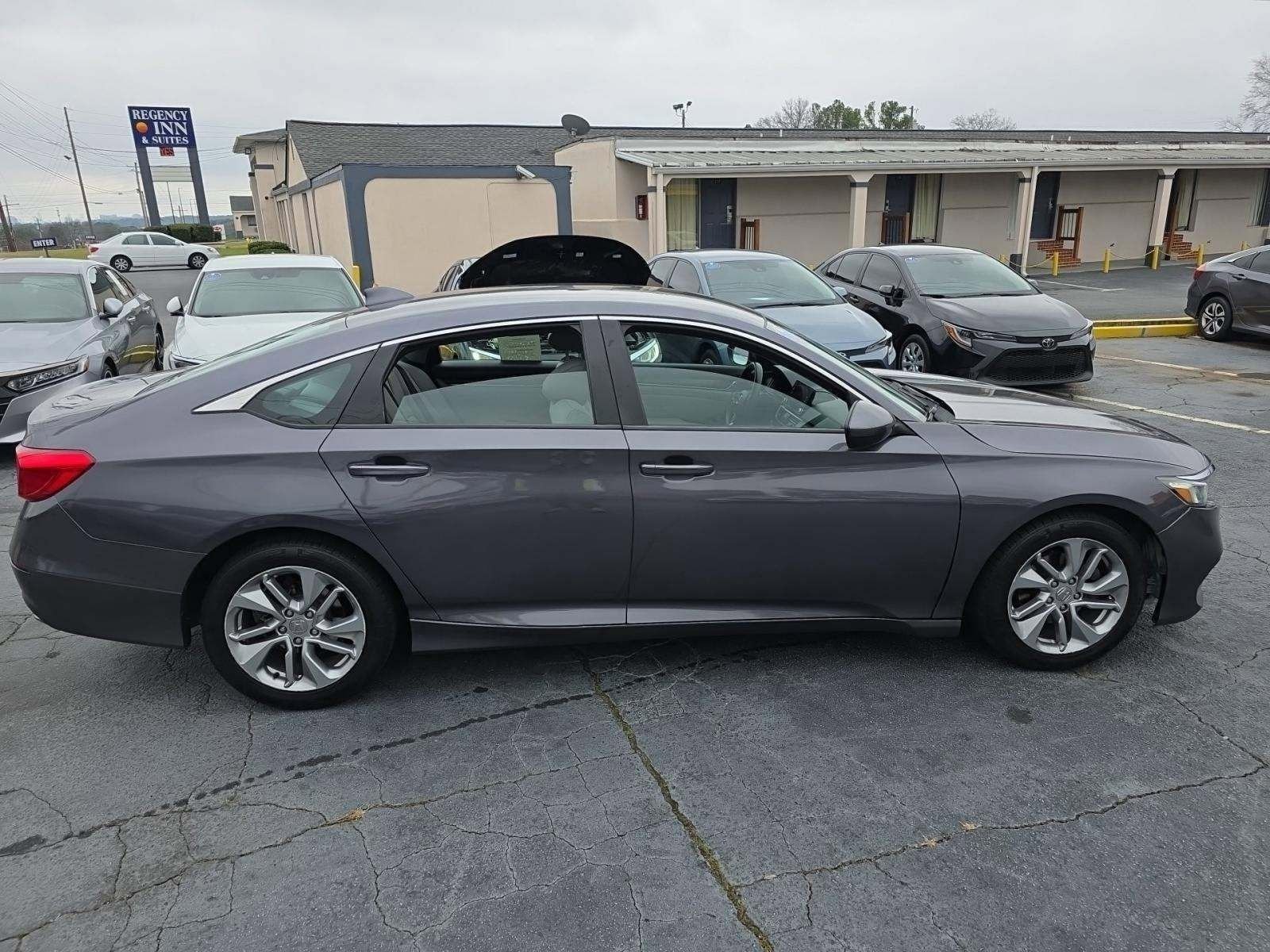 Used 2018 Honda Accord LX image 4