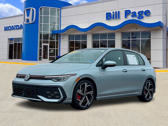 Used 2026 Volkswagen GTI SE FWD image 2
