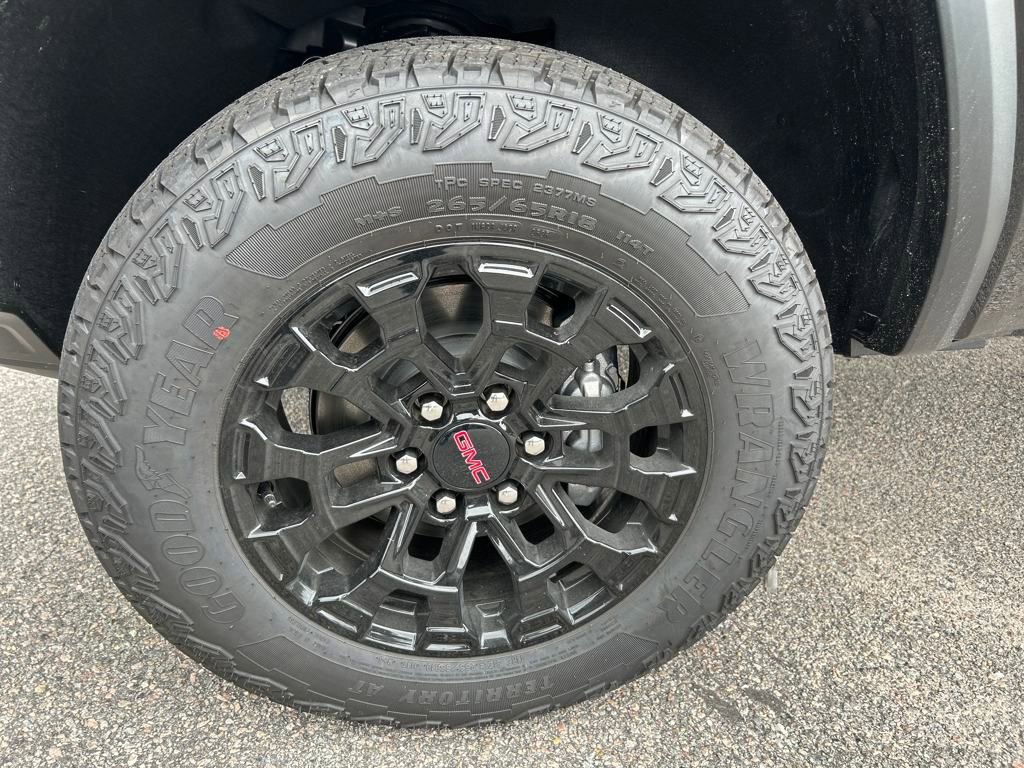 New 2026 GMC Canyon Elevation w/ Convenience Package image 10