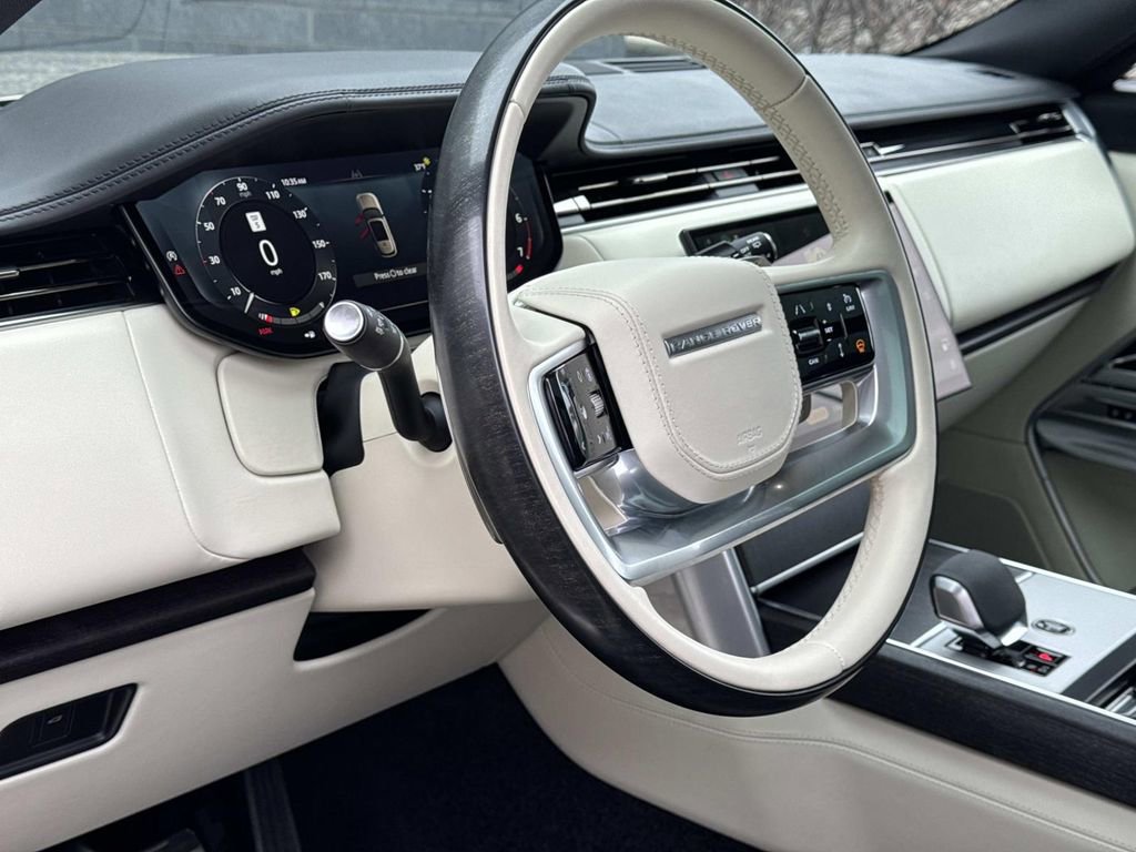 Certified 2024 Land Rover Range Rover Long Wheelbase SE AWD/4WD image 22