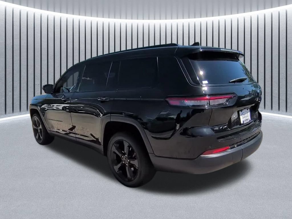 Used 2023 Jeep Grand Cherokee L Laredo AWD/4WD image 7