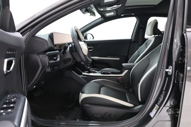 Used 2026 Kia K4 GT-Line w/ GT-Line Premium Package FWD image 18