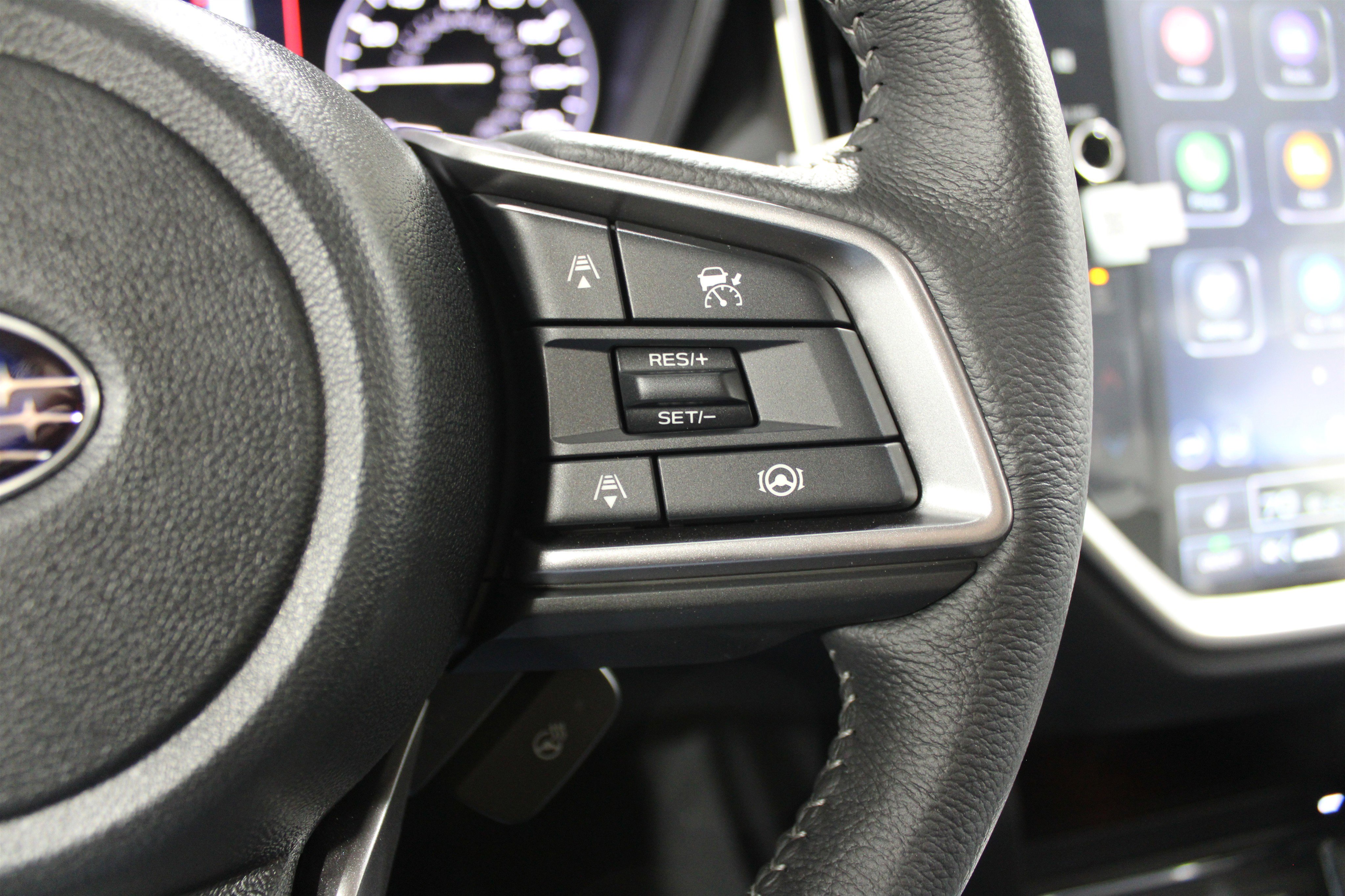 New 2025 Subaru Ascent Limited image 11