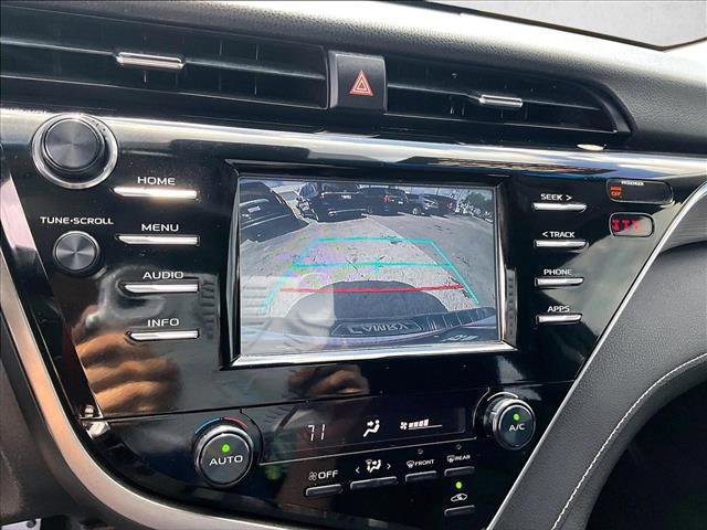 Used 2018 Toyota Camry SE image 19