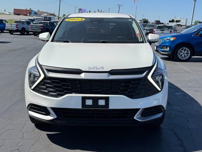 Used 2023 Kia Sportage LX AWD/4WD image 9