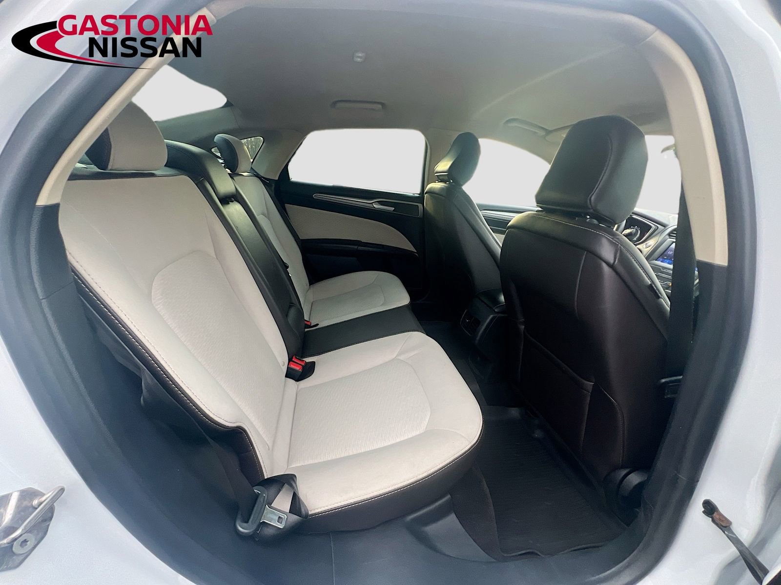 Used 2020 Ford Fusion SE w/ Equipment Group 151A image 36