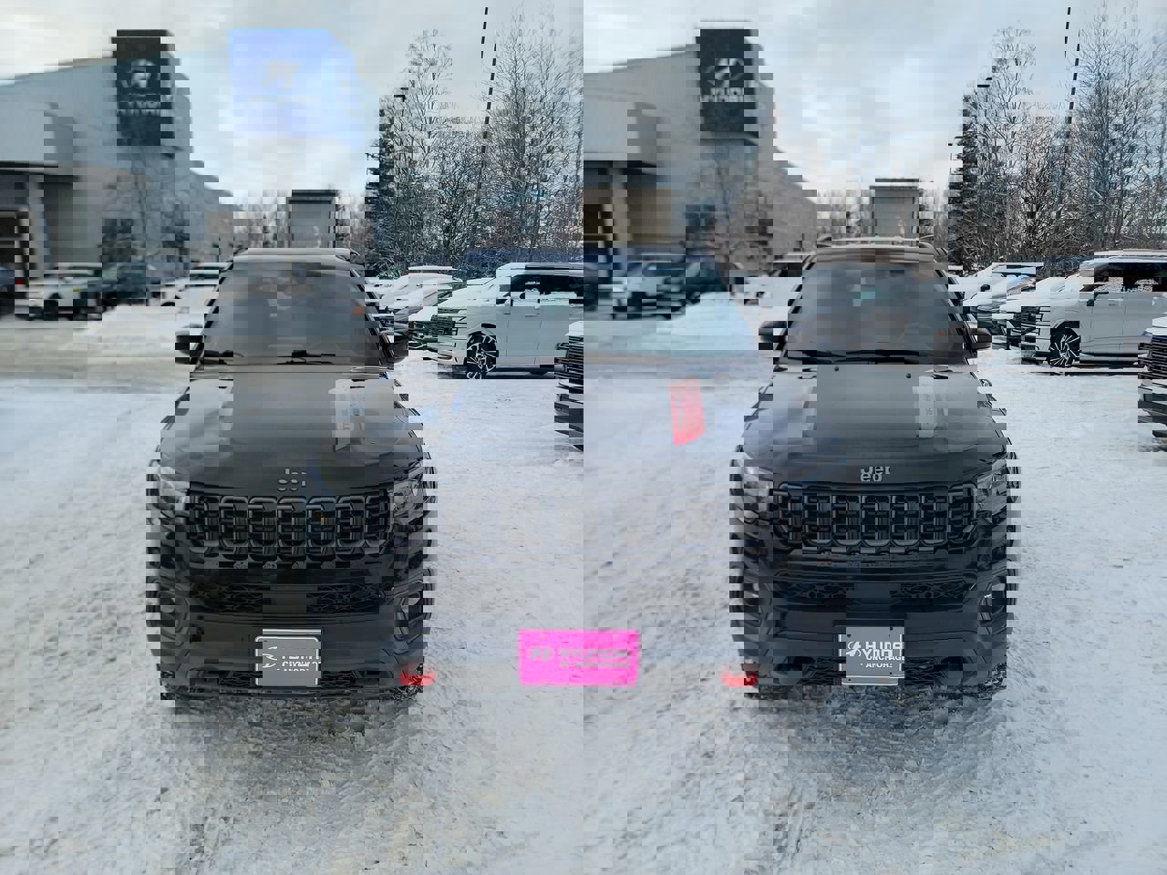 Used 2024 Jeep Compass Trailhawk image 3