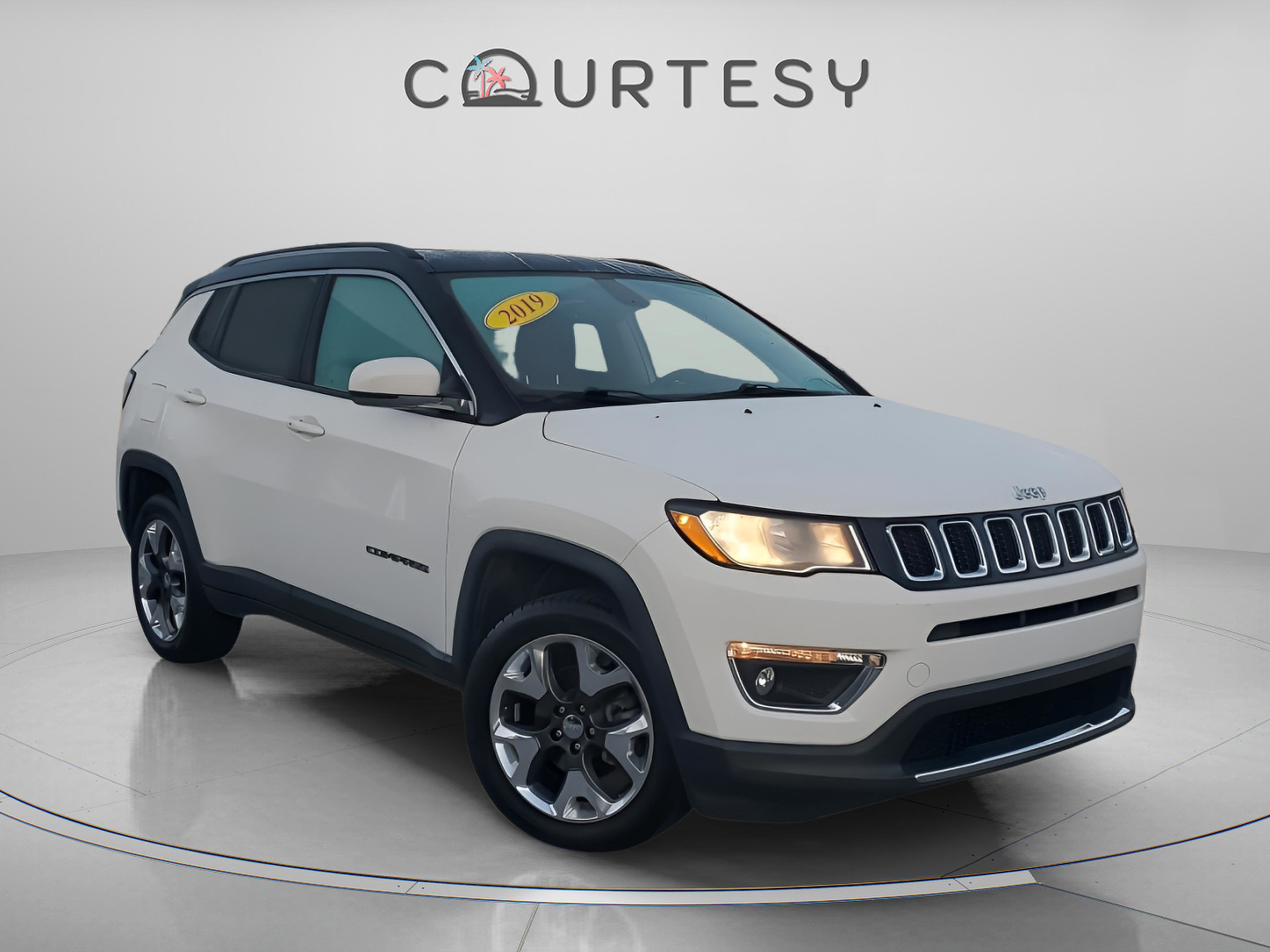 Certified 2019 Jeep Compass Limited image 4