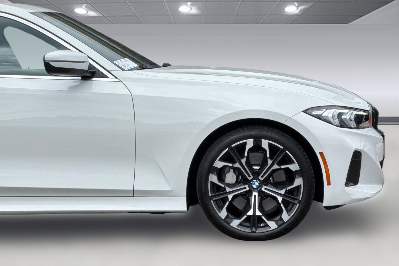 Certified 2025 BMW 330i Sedan w/ Convenience Package RWD image 34