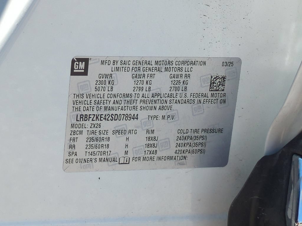Used 2025 Buick Envision Preferred AWD/4WD image 24