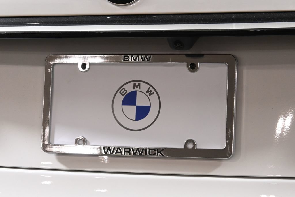 Used 2027 BMW X7 xDrive40i AWD/4WD image 14