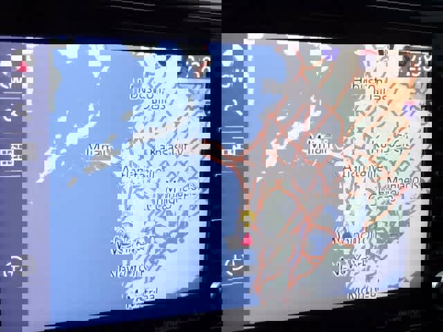 Used 2022 Toyota Highlander XLE image 29