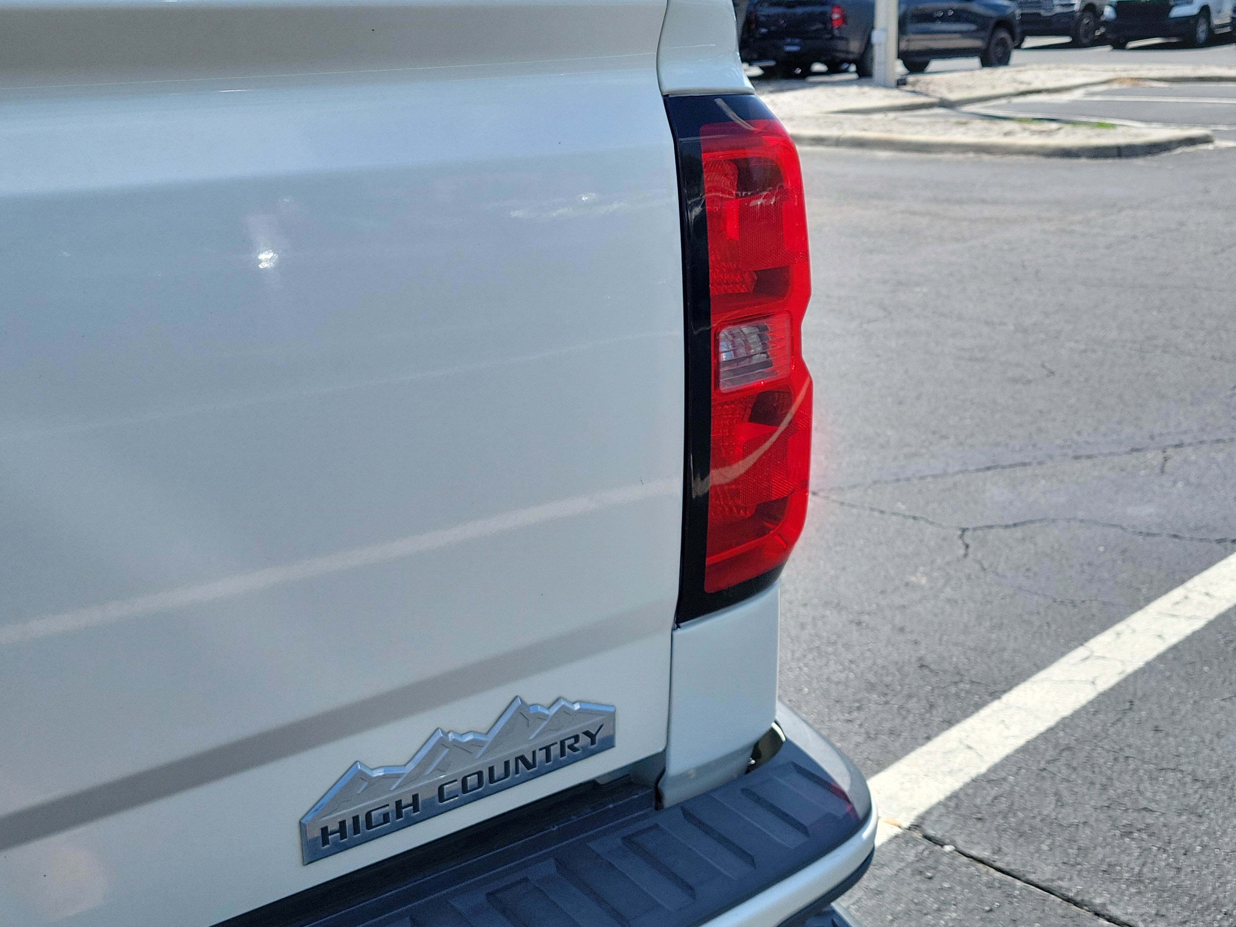 Used 2014 Chevrolet Silverado 1500 High Country w/ High Country Premium Package AWD/4WD image 11