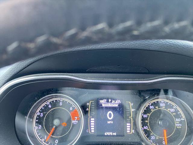 Certified 2020 Jeep Cherokee Latitude Plus w/ Cold Weather Group AWD/4WD image 36
