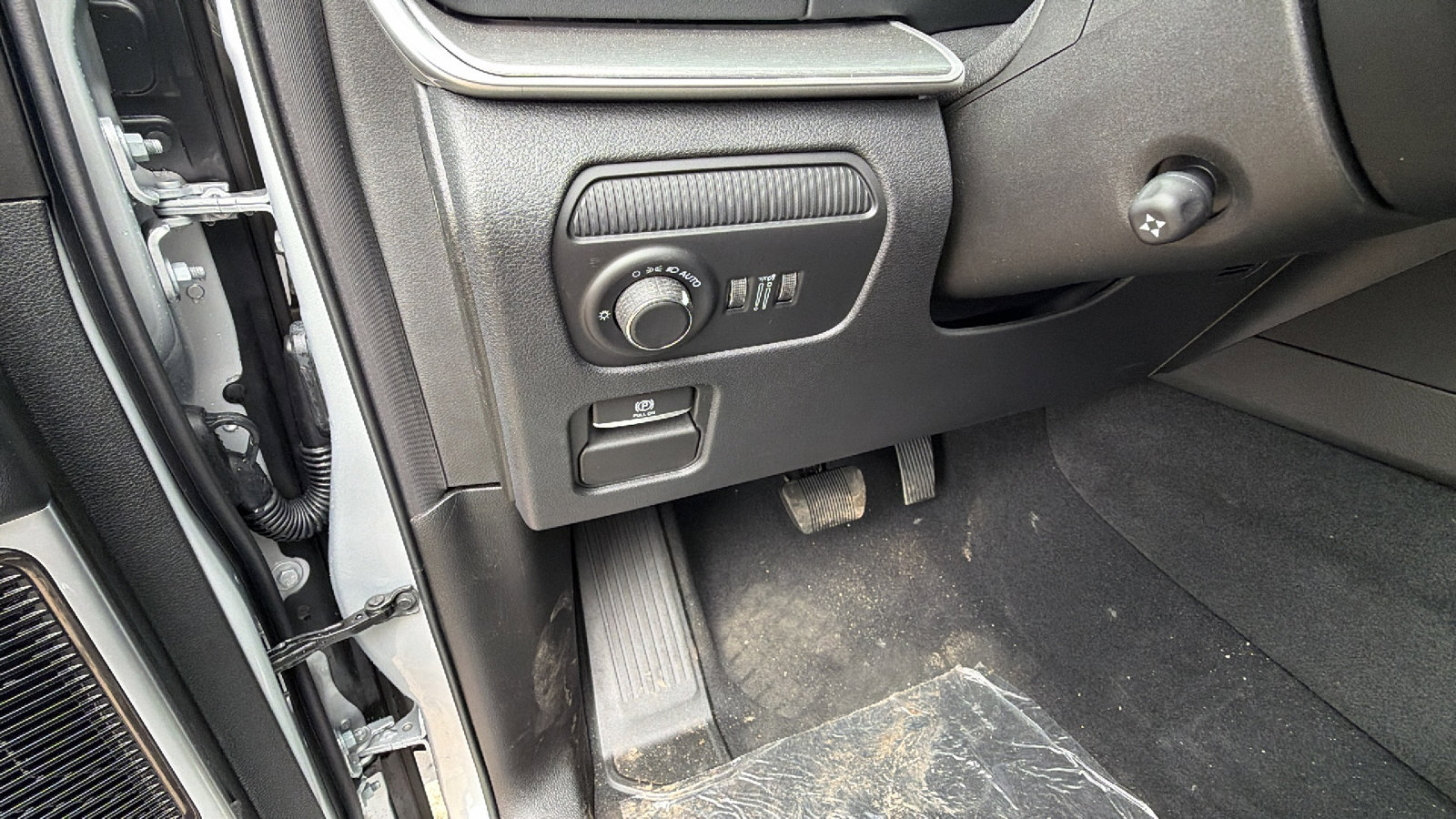 New 2026 Jeep Grand Wagoneer L Limited AWD/4WD image 23