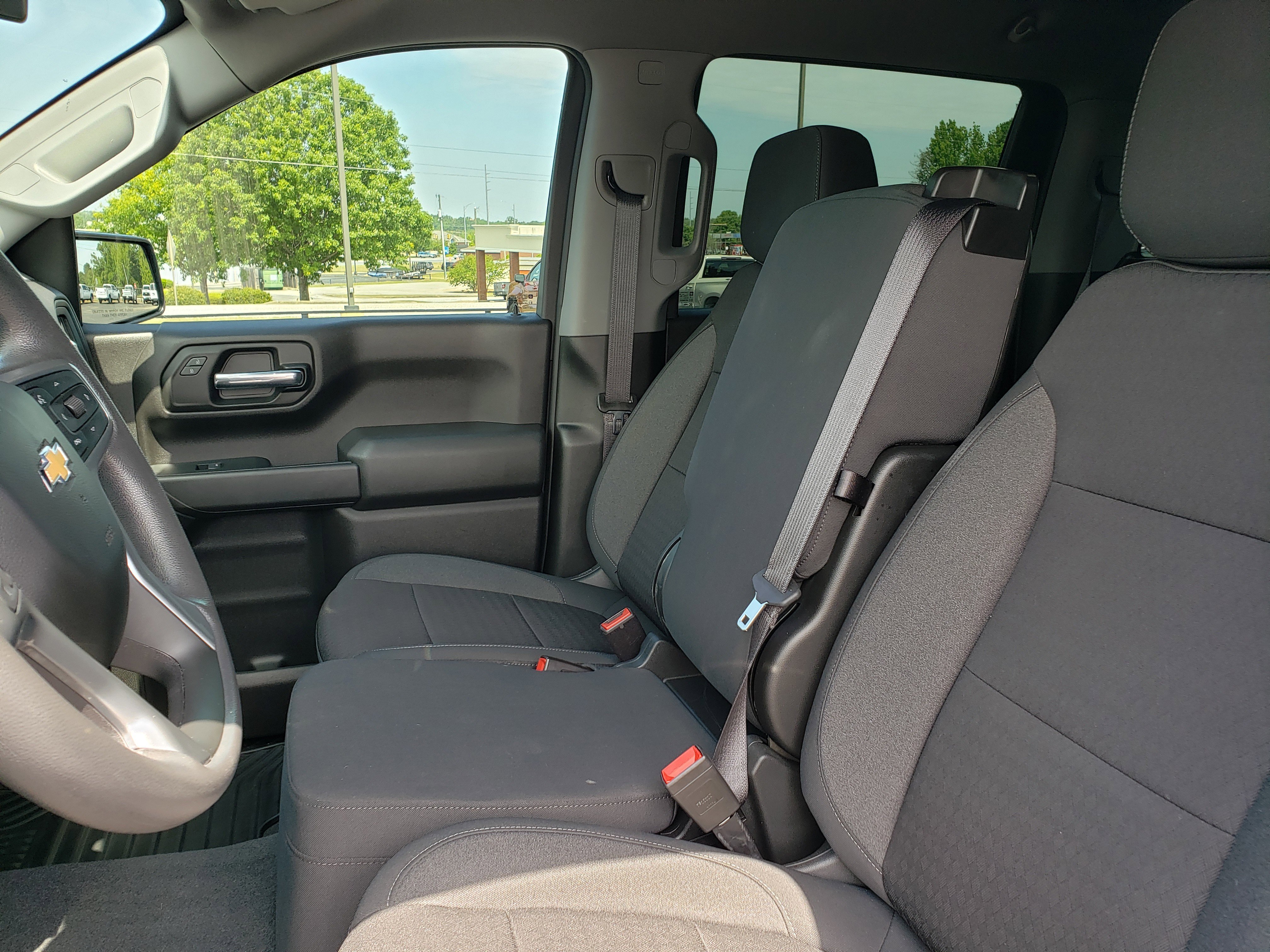 Used 2022 Chevrolet Silverado 1500 Custom w/ Safety Confidence Package AWD/4WD image 26