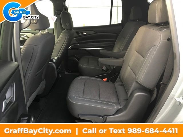 Used 2024 Chevrolet Traverse LT image 24