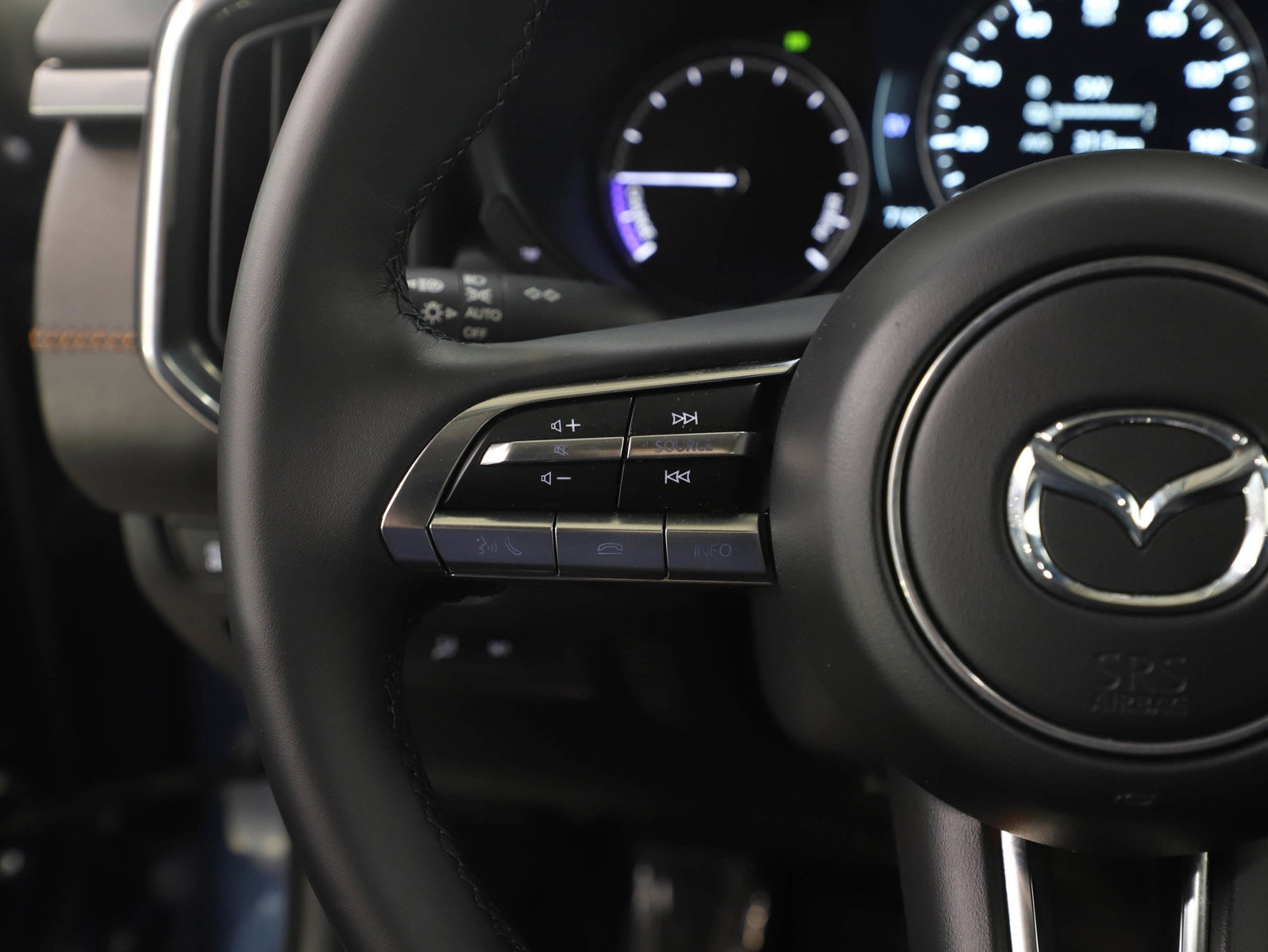 Used 2025 MAZDA CX-50 2.5 Hybrid w/ Premium Plus Pkg image 19