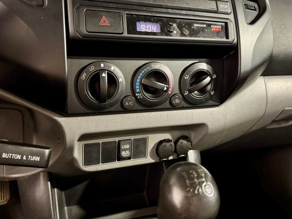 Used 2013 Toyota Tacoma 2WD Regular Cab image 18