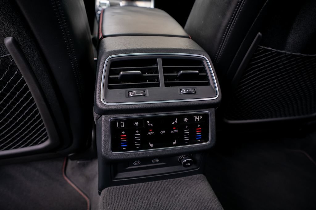 Used 2022 Audi RS 6 AWD/4WD image 56
