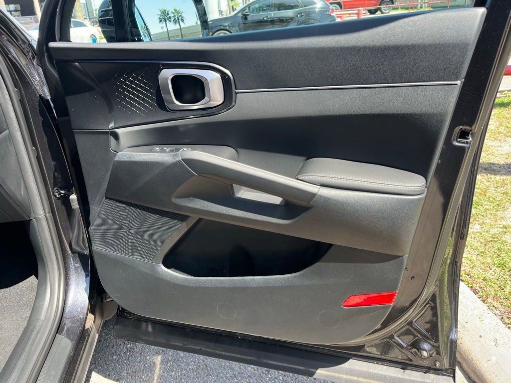 New 2025 Kia Sorento EX w/ Panoramic Sunroof Package image 11