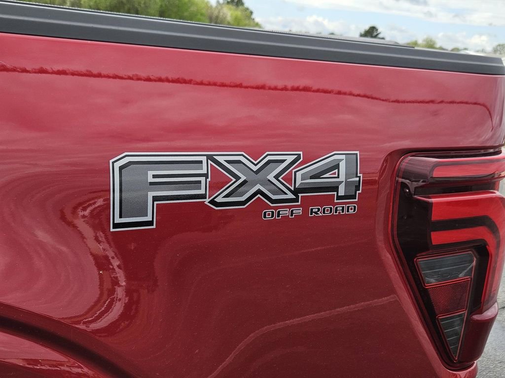 Used 2025 Ford F150 Lariat w/ Equipment Group 501A Mid image 8