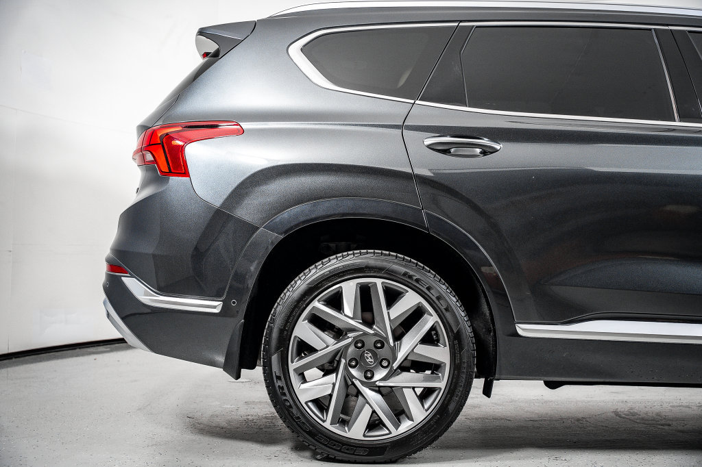 Certified 2023 Hyundai Santa Fe Calligraphy w/ Cargo Package FWD image 6