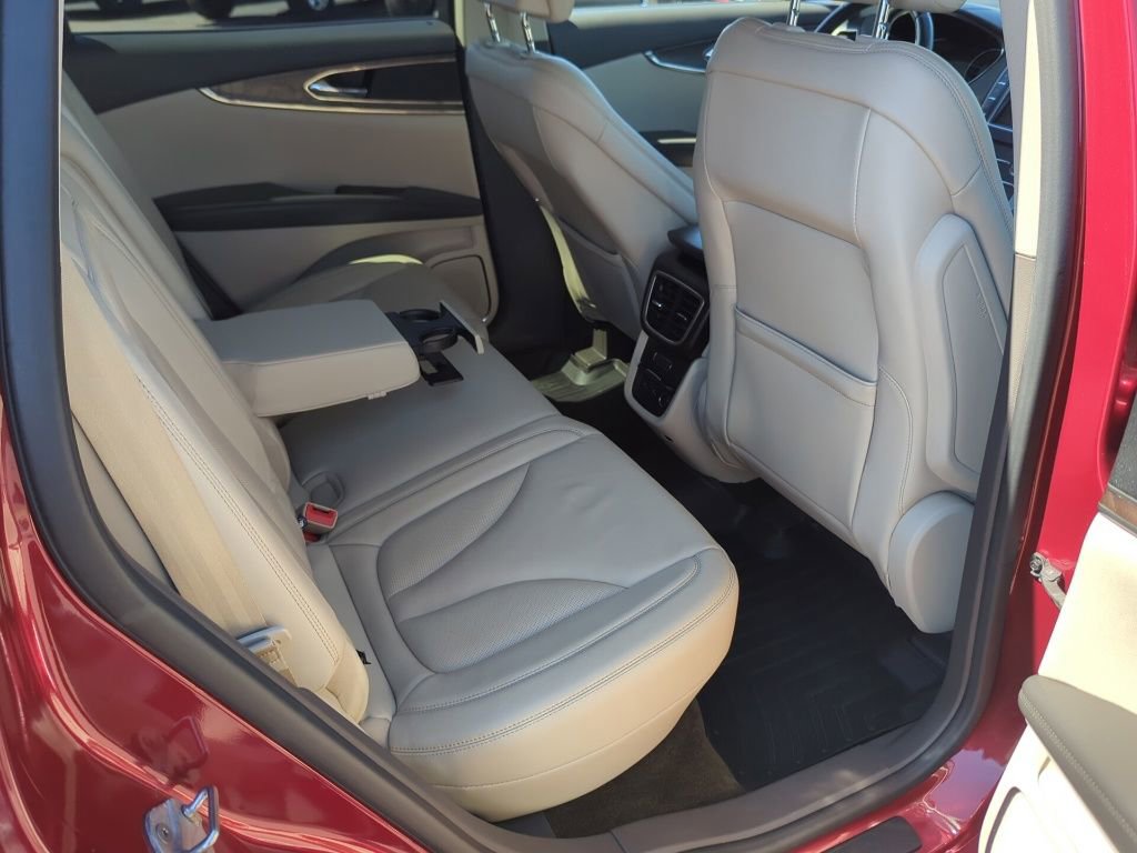 Used 2016 Lincoln MKX Select image 41