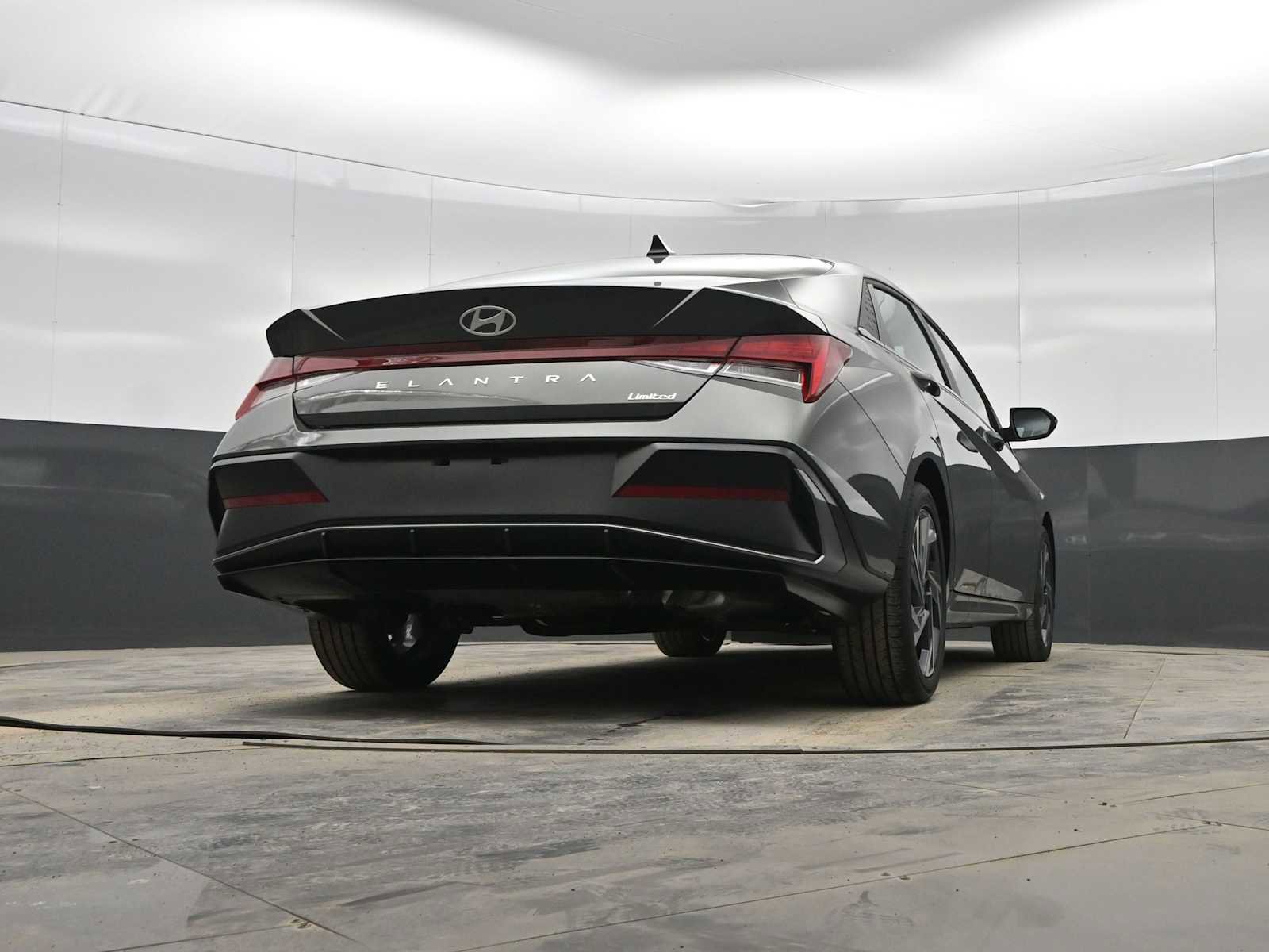 New 2026 Hyundai Elantra Limited image 35
