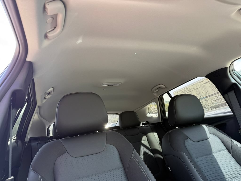 New 2026 Chevrolet Trax LT w/ Driver Confidence Package FWD image 9