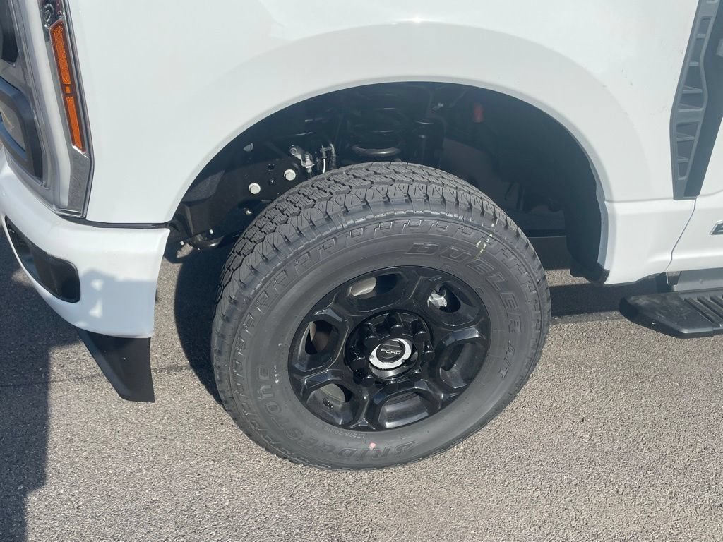 New 2026 Ford F350 XL w/ STX Appearance Package AWD/4WD image 11